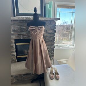 Taffeta party dress Taupe size 10, Shoes to match!